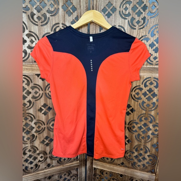 Nike DRI-FIT Women’s Running Top - Picture 2 of 6